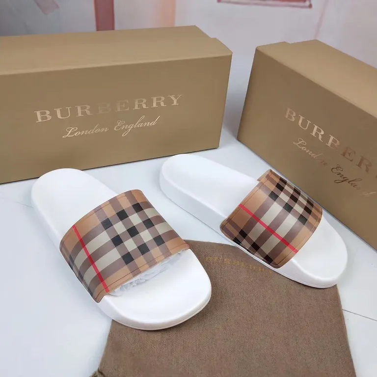 Burberry Shoe 